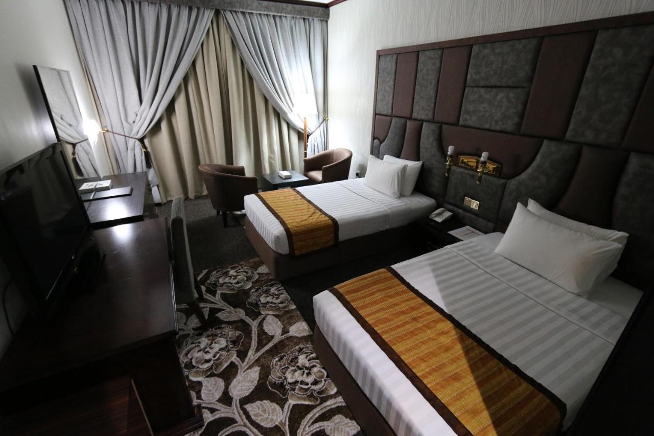 Grand Mayfair Hotel Dubai Exteriör bild