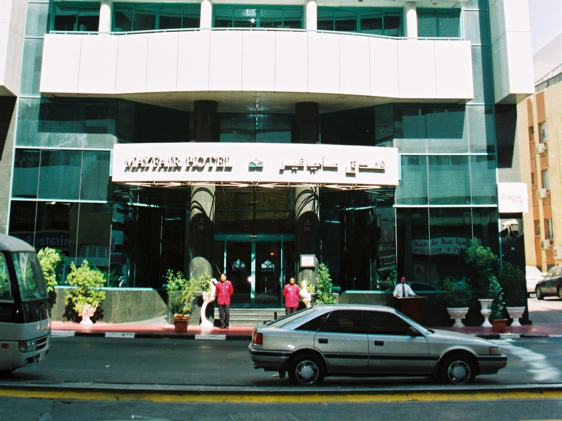 Grand Mayfair Hotel Dubai Exteriör bild